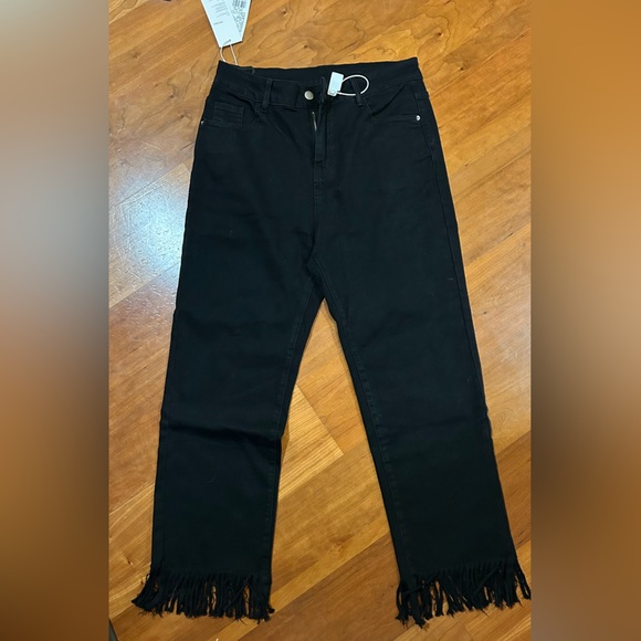 🆕Studio Black Fringe Hem Jeans - Picture 1 of 11